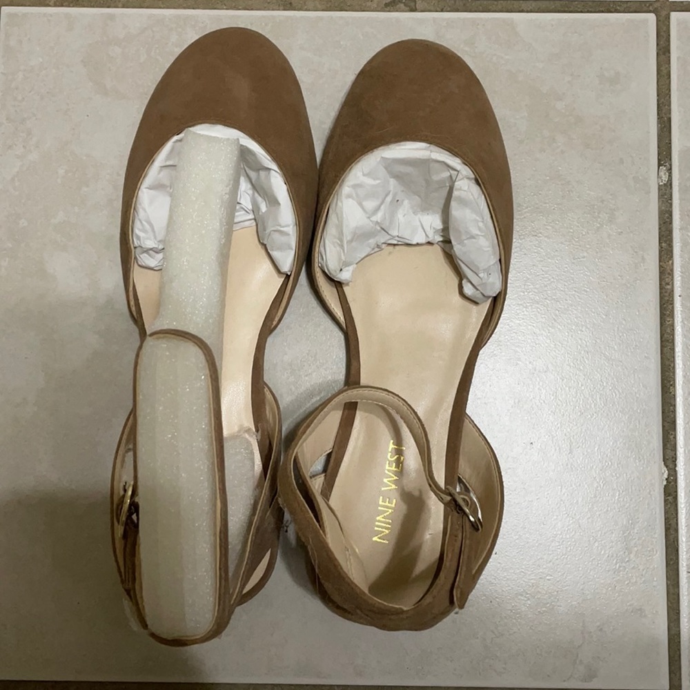 Nine West brown suede sandals brand new